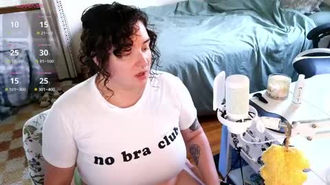 Peach Bandit online show from April 15, 1:51 pm