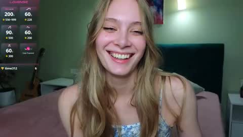 Lexy Peach online show from September 9, 7:35 pm