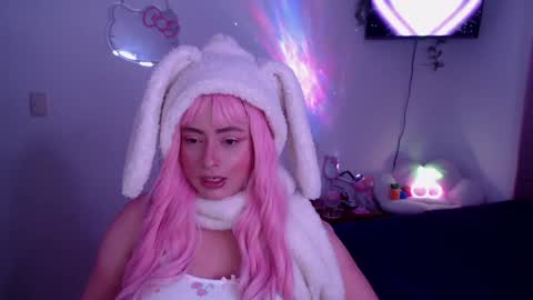 Snapshot of peacherry_ chatting on January 23, 12:25 am peacherry_ online show from January 23, 12:25 am