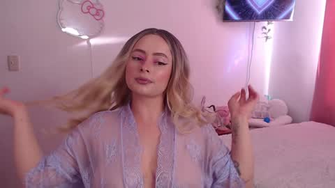 Snapshot of peacherry_ chatting on January 27, 10:06 pm peacherry_ online show from January 27, 10:06 pm