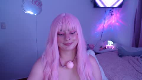 Snapshot of peacherry_ chatting on February 1, 4:35 am peacherry_ online show from February 1, 4:35 am