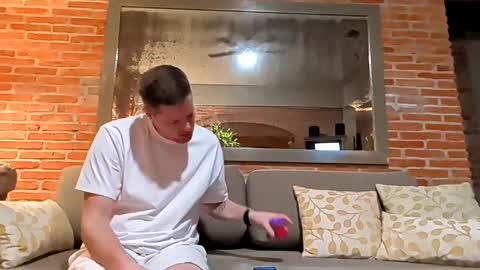 peachespunkins online show from November 11, 1:16 am