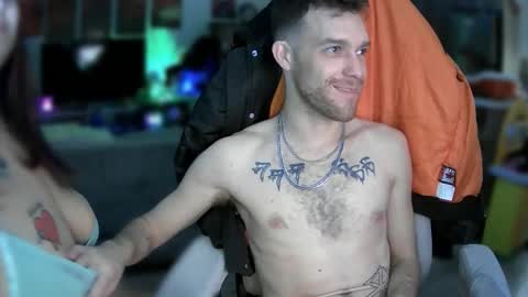 Snapshot of peachinakevic chatting on November 17, 6:19 am peachinakevic online show from November 17, 6:19 am