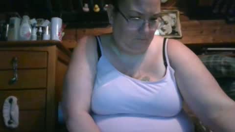 Snapshot of peachtree197 chatting on December 13, 4:11 am peachtree197 online show from December 13, 4:11 am