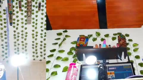 Snapshot of peachy__baby chatting on April 18, 11:14 am peachy__baby online show from April 18, 11:14 am