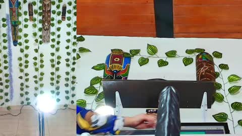 Snapshot of peachy__baby chatting on May 8, 11:04 am peachy__baby online show from May 8, 11:04 am
