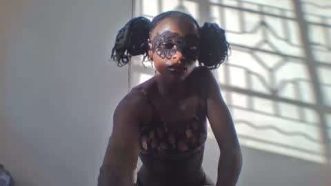Snapshot of peachy_ebony chatting on November 2, 2:30 pm peachy_ebony online show from November 2, 2:30 pm