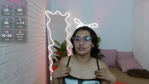 Snapshot of peachy_tay chatting on October 22, 2:50 pm peachy_tay online show from October 22, 2:50 pm