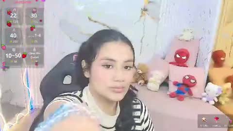peachy_tay online show from July 1, 11:34 am