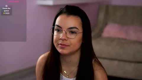 Snapshot of peachyfantasy chatting on February 9, 4:27 am peachyfantasy online show from February 9, 4:27 am