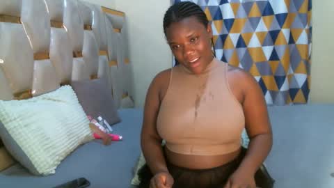 Peachy online show from April 19, 6:10 pm