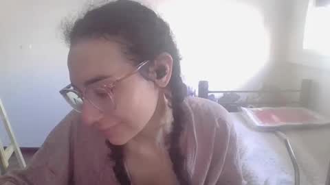 Snapshot of peachylatina1 chatting on November 28, 11:46 am peachy online show from November 28, 11:46 am