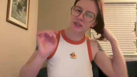 peachysweetxxx online show from March 25, 4:18 am