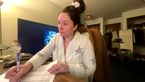 PeachyObsession online show from February 12, 2:06 am