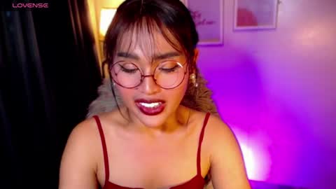 Snapshot of peakaboo_xx chatting on June 11, 2:33 am Angel Creamdensada online show from June 11, 2:33 am