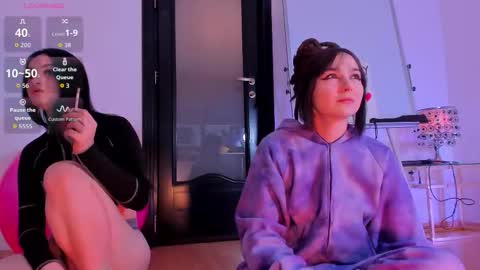 Snapshot of peanaughty chatting on February 23, 5:38 am Kate online show from February 23, 5:38 am