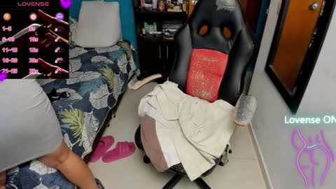 Tangerine Penaut online show from November 18, 1:00 am