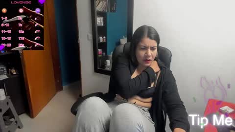 Tangerine Penaut online show from February 27, 1:05 am