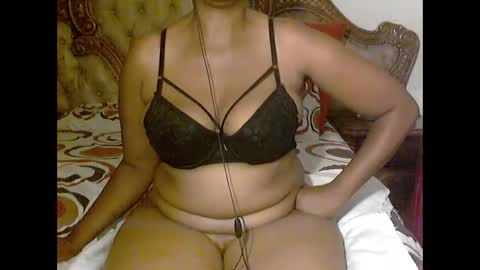 Snapshot of pearassmmm chatting on December 14, 9:13 pm pearassmmm online show from December 14, 9:13 pm