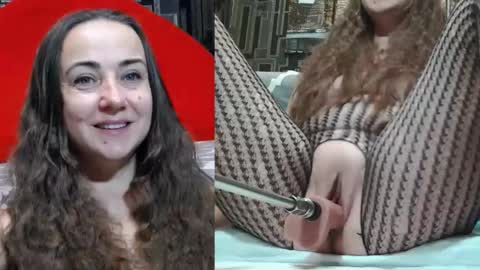 Snapshot of pearl_helen chatting on October 28, 6:43 pm pearl_helen online show from October 28, 6:43 pm