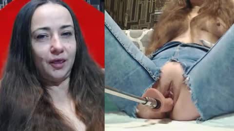 Snapshot of pearl_helen chatting on November 15, 8:44 am pearl_helen online show from November 15, 8:44 am