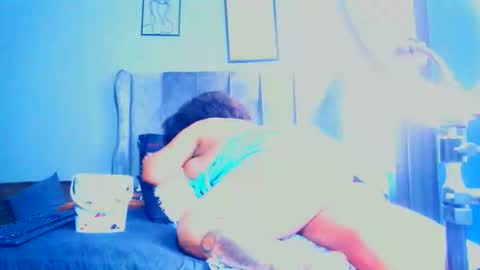 Snapshot of pearlblu38 chatting on October 10, 7:07 am Pearl online show from October 10, 7:07 am