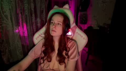 Snapshot of pearlprincess_ chatting on June 19, 1:10 am Adelina online show from June 19, 1:10 am