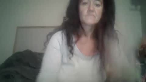 pebblezmeowkitty online show from October 7, 1:30 pm