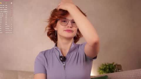 Lily online show from October 1, 1:22 am