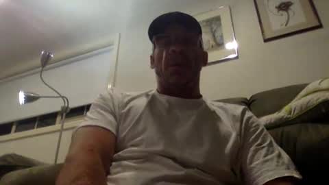 Snapshot of pedro________8 chatting on December 19, 9:51 am pedro________8 online show from December 19, 9:51 am