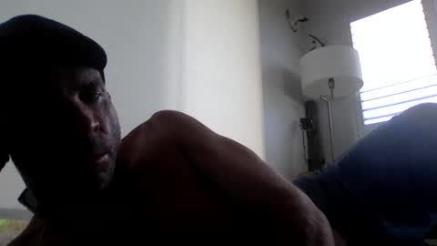 Snapshot of pedro________8 chatting on February 3, 6:13 am pedro________8 online show from February 3, 6:13 am