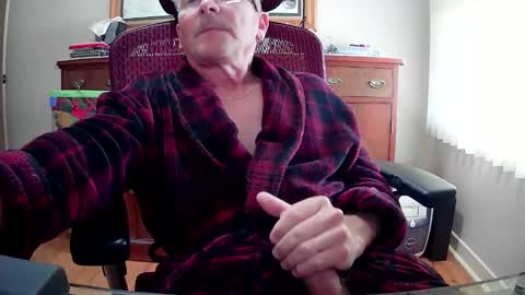 Snapshot of peepingmale chatting on November 29, 1:58 pm peepingmale online show from November 29, 1:58 pm