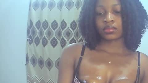 Lizzy online show from October 14, 7:25 pm