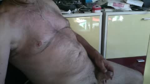 Snapshot of pegaso1000 chatting on July 1, 7:43 am pegaso1000 online show from July 1, 7:43 am