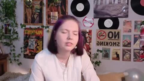 Snapshot of pegderry chatting on March 2, 7:21 pm Christie online show from March 2, 7:21 pm