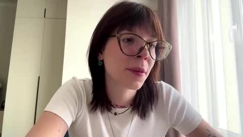 Lolly online show from December 3, 9:07 am