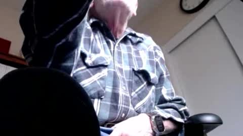 Snapshot of pem1650 chatting on November 17, 10:04 pm pem1650 online show from November 17, 10:04 pm