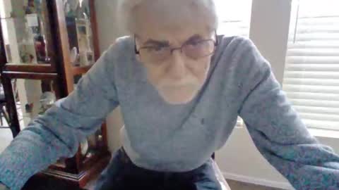 Snapshot of pem1650 chatting on November 23, 11:26 pm pem1650 online show from November 23, 11:26 pm