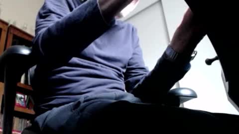 Snapshot of pem1650 chatting on December 3, 8:18 pm pem1650 online show from December 3, 8:18 pm