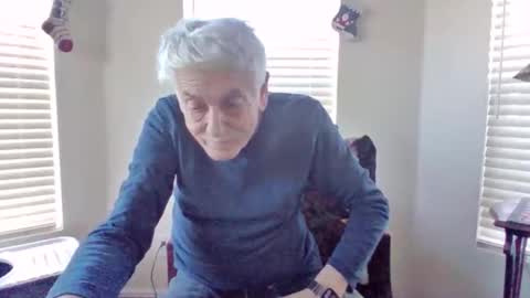 Snapshot of pem1650 chatting on December 13, 8:36 pm pem1650 online show from December 13, 8:36 pm