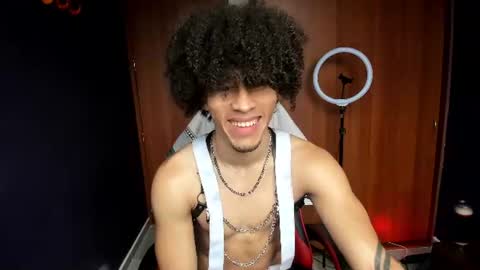 Snapshot of pendragom1224 chatting on June 10, 2:49 pm Pendragom online show from June 10, 2:49 pm