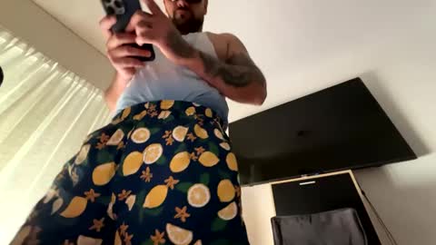 Snapshot of penebunny chatting on December 6, 1:33 pm penebunny online show from December 6, 1:33 pm