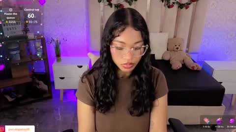 Snapshot of penelope_tay chatting on March 7, 4:42 am penelope online show from March 7, 4:42 am