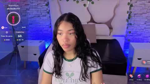 Snapshot of penelope_tay chatting on March 9, 3:32 am penelope online show from March 9, 3:32 am