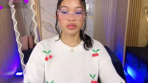 Snapshot of penelope_tay chatting on March 31, 3:41 am penelope online show from March 31, 3:41 am