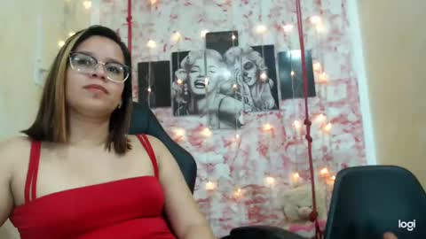 penelopeheart3 online show from February 27, 5:45 am