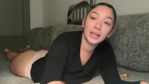 penelopeinwonderland online show from February 3, 2:53 am