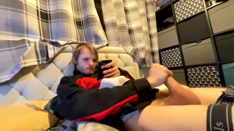 Snapshot of penguin666778 chatting on September 13, 9:58 pm Penguin online show from September 13, 9:58 pm