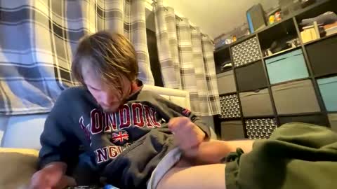 Snapshot of penguin666778 chatting on September 28, 12:05 am Penguin online show from September 28, 12:05 am