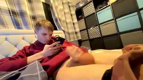 Snapshot of penguin666778 chatting on October 30, 3:08 am Penguin online show from October 30, 3:08 am